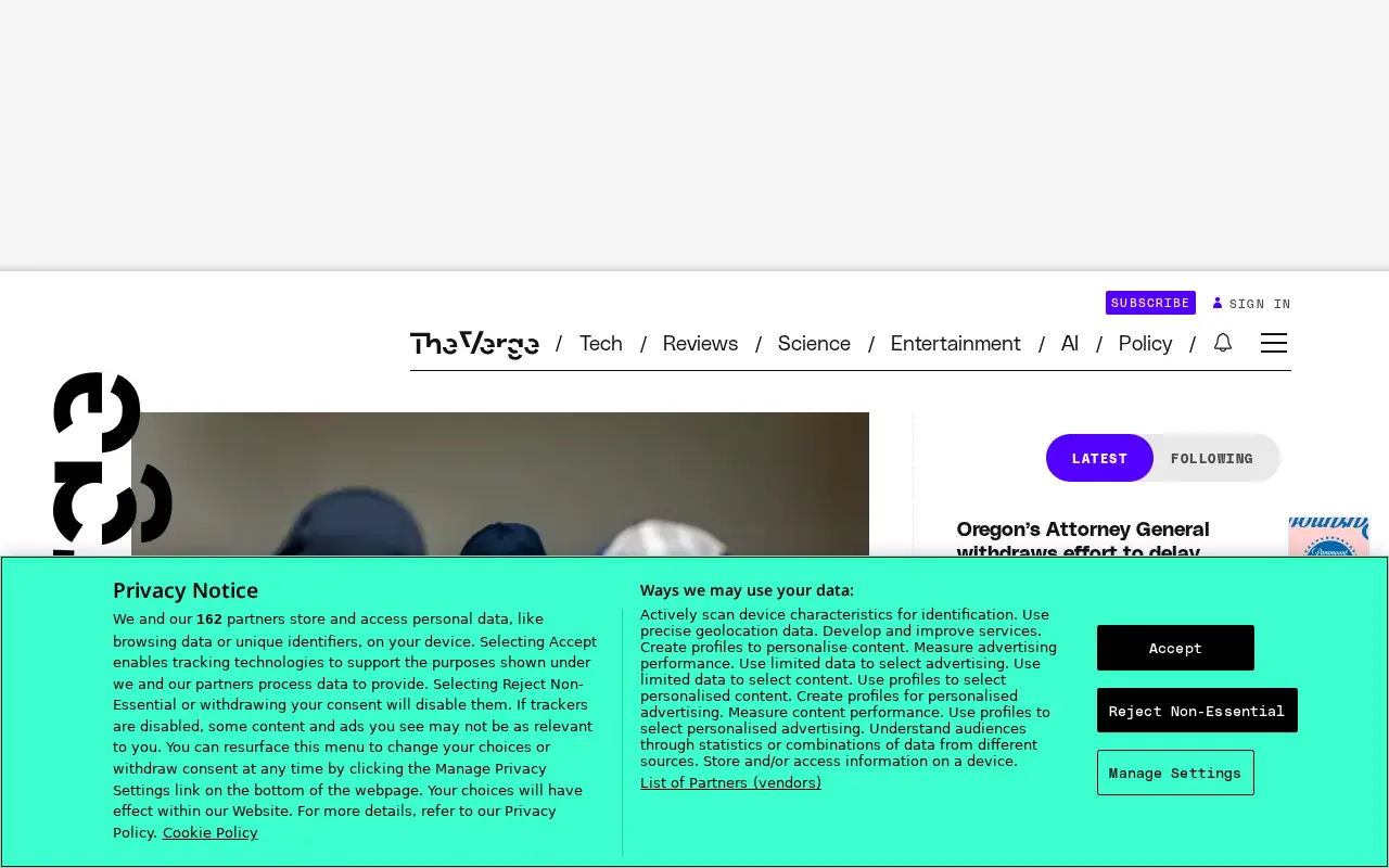 Homepage of The Verge at theverge.com
